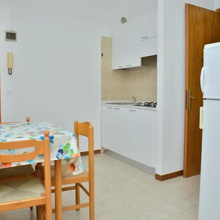 Apartment Near The Beach With Private Garden - By Beahost *